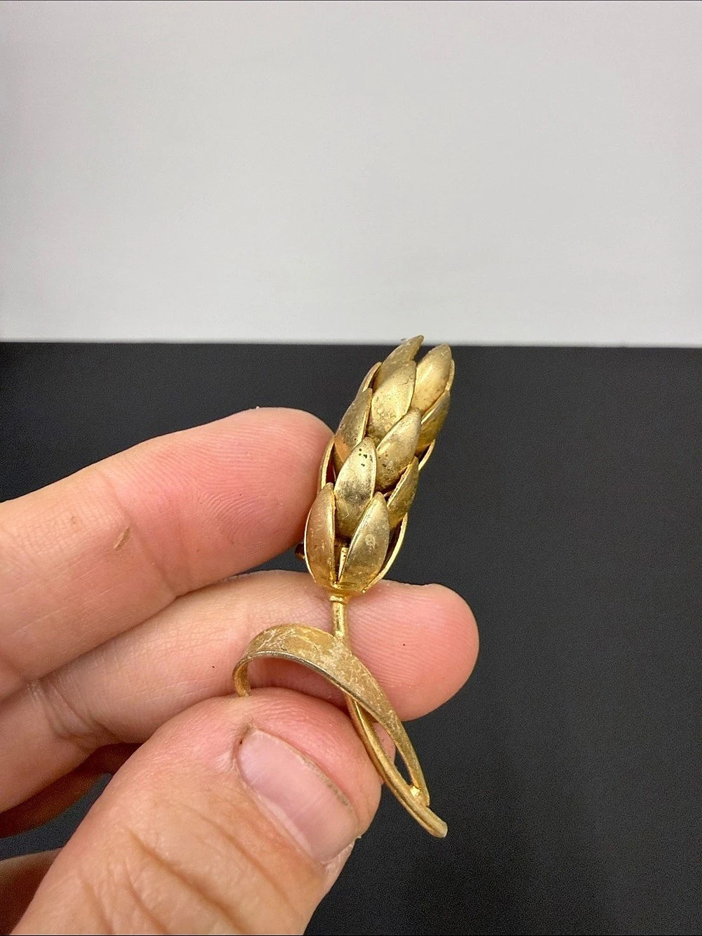 Vintage Mid-Century Gold Tone Wheat Sheaf Brooch Dimensional Botanical Pin 1950s